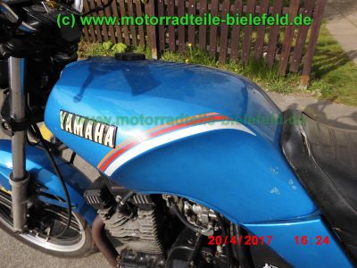 Yamaha_XS400_DOHC_12E_YICS_TWIN_blau_original_Auspuff_12E-14711_und_14721_nur_20500km-12.jpg