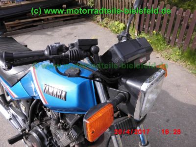 Yamaha_XS400_DOHC_12E_YICS_TWIN_blau_original_Auspuff_12E-14711_und_14721_nur_20500km-40.jpg