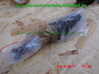 Yamaha_RD200MX_1E8_Teile_Ersatzteile_spare-parts_repuestos_ricambi_-_wie_CS_RX_DT_RD_RS_50_80_100_125_200_M_MX_2R6_1E7_2R7_5G1_12N_1Y8_CS3_CS5-327.jpg