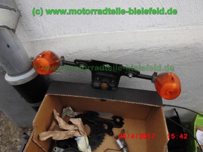Yamaha_RD200MX_1E8_Teile_Ersatzteile_spare-parts_repuestos_ricambi_-_wie_CS_RX_DT_RD_RS_50_80_100_125_200_M_MX_2R6_1E7_2R7_5G1_12N_1Y8_CS3_CS5-411.jpg