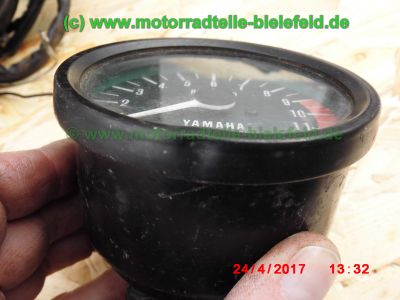 Yamaha_RD200MX_1E8_Teile_Ersatzteile_spare-parts_repuestos_ricambi_-_wie_CS_RX_DT_RD_RS_50_80_100_125_200_M_MX_2R6_1E7_2R7_5G1_12N_1Y8_CS3_CS5-107.jpg