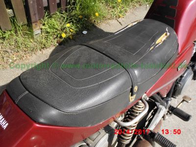 Yamaha_XJ650_4K0_weinrot_JAMA_Sport-Auspuff_4-1_4in1_Marshall_Deeptone_–_wie_XJ550_4V8_XJ700_Maxim_XJ750_Seca_11M-18.jpg