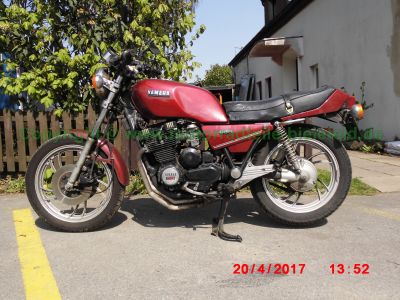 Yamaha_XJ650_4K0_weinrot_JAMA_Sport-Auspuff_4-1_4in1_Marshall_Deeptone_–_wie_XJ550_4V8_XJ700_Maxim_XJ750_Seca_11M-26.jpg