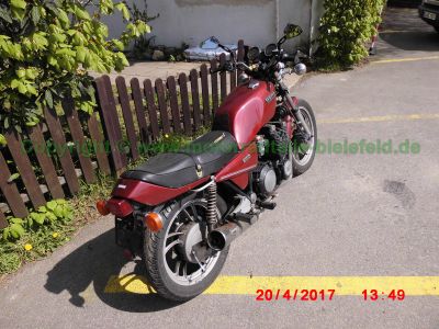 Yamaha_XJ650_4K0_weinrot_JAMA_Sport-Auspuff_4-1_4in1_Marshall_Deeptone_–_wie_XJ550_4V8_XJ700_Maxim_XJ750_Seca_11M-4.jpg