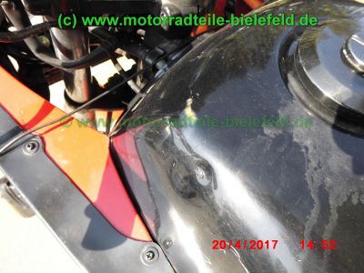 Honda_CBX750F_RC17_rot-schwarz_Sturz_-_original_Auspuff_HMMJOE_Motor_Vergaser_Anlasser-10.jpg