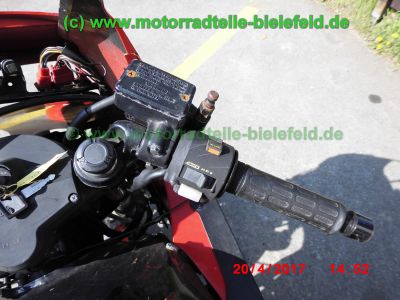Honda_CBX750F_RC17_rot-schwarz_Sturz_-_original_Auspuff_HMMJOE_Motor_Vergaser_Anlasser-12.jpg