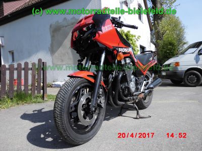 Honda_CBX750F_RC17_rot-schwarz_Sturz_-_original_Auspuff_HMMJOE_Motor_Vergaser_Anlasser-3.jpg