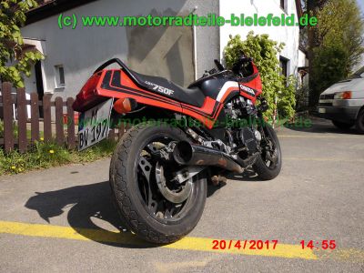 Honda_CBX750F_RC17_rot-schwarz_Sturz_-_original_Auspuff_HMMJOE_Motor_Vergaser_Anlasser-30.jpg