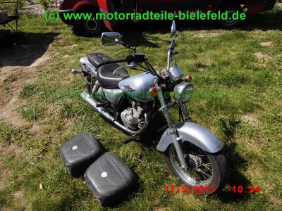 Suzuki_GZ125_Marauder_Chopper_silber-grau_Koffer-System_GIVI_Custom_Collection_-_Teile_Ersatzteile_parts_spares_spare-parts_ricambi_repuestos_wie_GN125_GZ250-39.jpg