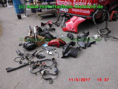 Honda_CBR1100XX_Super_Blackbird_SC35_2001_PGM-FI_weinrot_Teile_Ersatzteile_parts_spares_spare-parts_ricambi_repuestos-19.jpg