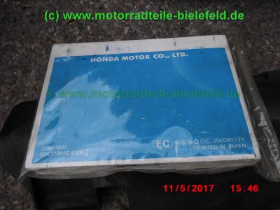 Honda_CBR1100XX_Super_Blackbird_SC35_2001_PGM-FI_weinrot_Teile_Ersatzteile_parts_spares_spare-parts_ricambi_repuestos-75.jpg