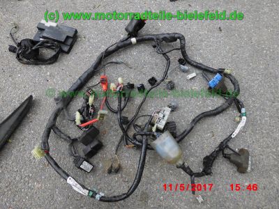 Honda_CBR1100XX_Super_Blackbird_SC35_2001_PGM-FI_weinrot_Teile_Ersatzteile_parts_spares_spare-parts_ricambi_repuestos-76.jpg