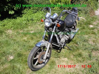 Kawasaki_VN750_Vulcan_V2-Chopper_erst_25tkm_65PS_vorverlegte_Fussrastenanlage_B1-210_Sissy-Bar_-18.jpg