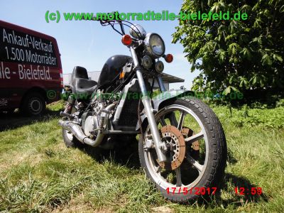 Kawasaki_VN750_Vulcan_V2-Chopper_erst_25tkm_65PS_vorverlegte_Fussrastenanlage_B1-210_Sissy-Bar_-60.jpg