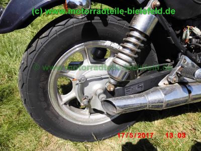 Kawasaki_VN750_Vulcan_V2-Chopper_erst_25tkm_65PS_vorverlegte_Fussrastenanlage_B1-210_Sissy-Bar_-93.jpg