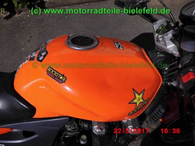 Kawasaki_ZR-7_ZR7_S_ZR750F_48PS_u_76PS_orange_Streetfighter_Superbike-Lenker_Doppel-Scheinwerfer_KOSO-Tacho_Sport-Auspuff_TAKKONI_mit_dB-Killer_Magura_Bremse-100.jpg