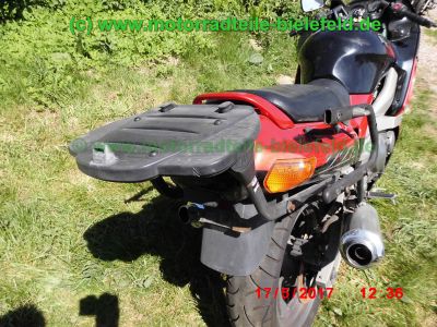 Kawasaki_ZZR600E_rot-sw_ZX600E_EZ99_Koffer-System_Gepaecktraeger_Nonfango_48.jpg