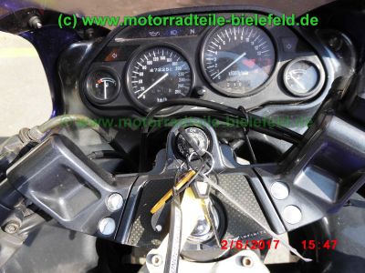 Kawasaki_ZZR600E_silber-blau_Glitter_Typ_ZX600E_–_Technik_wie_ZZ-R_600_D_E_ZX600D-103.jpg