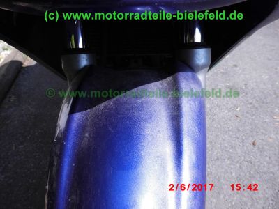 Kawasaki_ZZR600E_silber-blau_Glitter_Typ_ZX600E_–_Technik_wie_ZZ-R_600_D_E_ZX600D-75.jpg