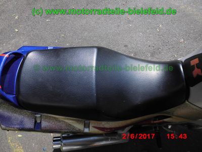 Kawasaki_ZZR600E_silber-blau_Glitter_Typ_ZX600E_–_Technik_wie_ZZ-R_600_D_E_ZX600D-77.jpg