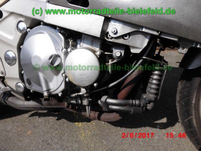 Kawasaki_ZZR600E_silber-blau_Glitter_Typ_ZX600E_–_Technik_wie_ZZ-R_600_D_E_ZX600D-92.jpg