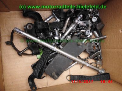 Kawasaki_ZX-9R_Ninja_ZX900E_schwarz_zerlegt_Restteile_Motor_engine_-_Teile_Ersatzteile_parts_spares_spare-parts_ricambi_wie_ZX9R_ZX900_C_D_F-129.jpg