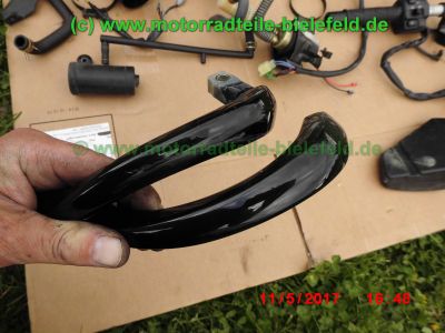 Kawasaki_ZX-9R_Ninja_ZX900E_schwarz_zerlegt_Restteile_Motor_engine_-_Teile_Ersatzteile_parts_spares_spare-parts_ricambi_wie_ZX9R_ZX900_C_D_F-143.jpg
