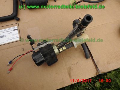 Kawasaki_ZX-9R_Ninja_ZX900E_schwarz_zerlegt_Restteile_Motor_engine_-_Teile_Ersatzteile_parts_spares_spare-parts_ricambi_wie_ZX9R_ZX900_C_D_F-157.jpg