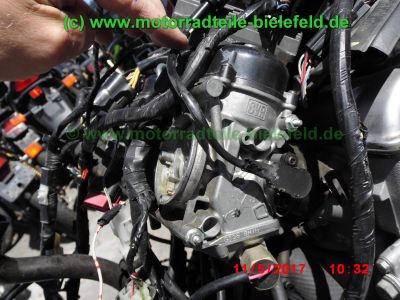 Kawasaki_ZX-9R_Ninja_ZX900E_schwarz_zerlegt_Restteile_Motor_engine_-_Teile_Ersatzteile_parts_spares_spare-parts_ricambi_wie_ZX9R_ZX900_C_D_F-18.jpg