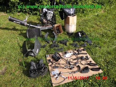 Kawasaki_ZX-9R_Ninja_ZX900E_schwarz_zerlegt_Restteile_Motor_engine_-_Teile_Ersatzteile_parts_spares_spare-parts_ricambi_wie_ZX9R_ZX900_C_D_F-39.jpg