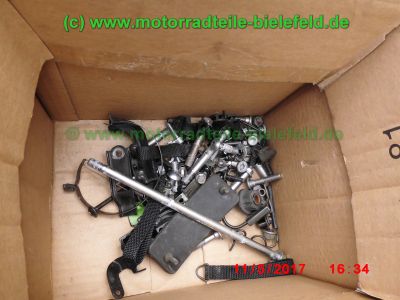 Kawasaki_ZX-9R_Ninja_ZX900E_schwarz_zerlegt_Restteile_Motor_engine_-_Teile_Ersatzteile_parts_spares_spare-parts_ricambi_wie_ZX9R_ZX900_C_D_F-52.jpg