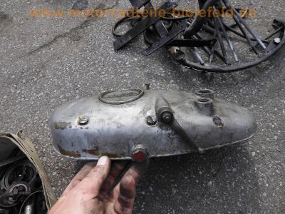 Oldtimer_Veteranen_Motor-Teile_engine_spares_spare-parts_195_.jpg