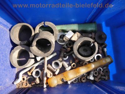Oldtimer_Veteranen_Motor-Teile_engine_spares_spare-parts_80_.jpg