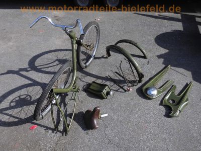 Triumph_Knirps_Fahrrad_mit_fehlendem_Hilfsmotor_Originallack_1_.jpg