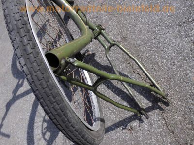 Triumph_Knirps_Fahrrad_mit_fehlendem_Hilfsmotor_Originallack_42_.jpg