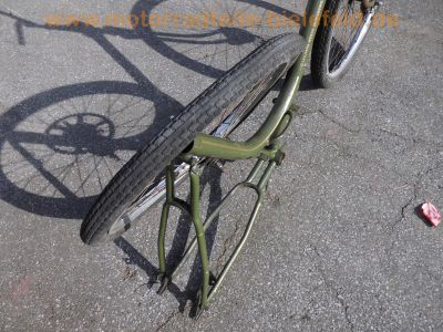 Triumph_Knirps_Fahrrad_mit_fehlendem_Hilfsmotor_Originallack_54_.jpg