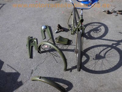 Triumph_Knirps_Fahrrad_mit_fehlendem_Hilfsmotor_Originallack_6_.jpg