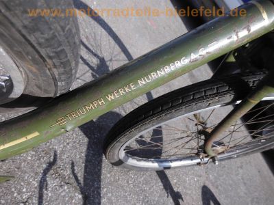 Triumph_Knirps_Fahrrad_mit_fehlendem_Hilfsmotor_Originallack_8_.jpg