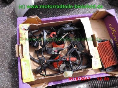 Honda_XLR125R_JD16A_Enduro_zerlegt_Motor_OK_-_Teile_Ersatzteile_parts_spares_spare-parts_ricambi_repuestos_wie_JD16_CLR125_JD18_XR125L_JD19_XLR_CLR_XR_125-89.jpg