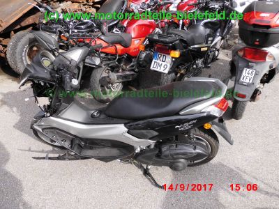 Yamaha_N-Max_ABS_GPD125-A_Crash_Roller_Scooter_NMax_-_Teile_Ersatzteile_parts_spares_spare-parts_ricambi_repuestos_wie_Yamaha_XMax_YP125R_X-MAX_125i_ABS-11.jpg