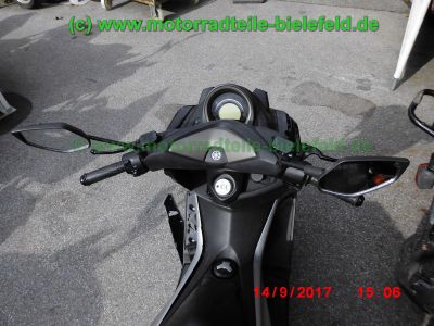 Yamaha_N-Max_ABS_GPD125-A_Crash_Roller_Scooter_NMax_-_Teile_Ersatzteile_parts_spares_spare-parts_ricambi_repuestos_wie_Yamaha_XMax_YP125R_X-MAX_125i_ABS-16.jpg