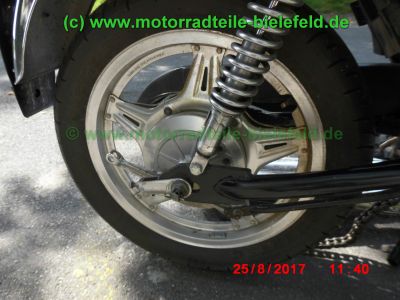 Honda_CB750KZ_RC01_EZ79_blau_teilzerlegt_original_4-4_Auspuff_Sankei_2043_-_Teile_Ersatzteile_parts_spares_spare-parts_ricambi_repuestos_wie_CB_750_900_KZ_F_F2_Boldor_RC04_SC01_SC09-20.jpg