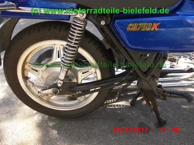 Honda_CB750KZ_RC01_EZ79_blau_teilzerlegt_original_4-4_Auspuff_Sankei_2043_-_Teile_Ersatzteile_parts_spares_spare-parts_ricambi_repuestos_wie_CB_750_900_KZ_F_F2_Boldor_RC04_SC01_SC09-22.jpg