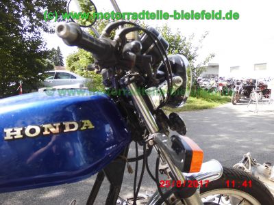 Honda_CB750KZ_RC01_EZ79_blau_teilzerlegt_original_4-4_Auspuff_Sankei_2043_-_Teile_Ersatzteile_parts_spares_spare-parts_ricambi_repuestos_wie_CB_750_900_KZ_F_F2_Boldor_RC04_SC01_SC09-26.jpg