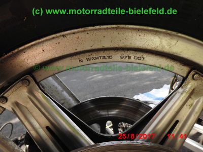 Honda_CB750KZ_RC01_EZ79_blau_teilzerlegt_original_4-4_Auspuff_Sankei_2043_-_Teile_Ersatzteile_parts_spares_spare-parts_ricambi_repuestos_wie_CB_750_900_KZ_F_F2_Boldor_RC04_SC01_SC09-28.jpg