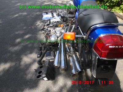 Honda_CB750KZ_RC01_EZ79_blau_teilzerlegt_original_4-4_Auspuff_Sankei_2043_-_Teile_Ersatzteile_parts_spares_spare-parts_ricambi_repuestos_wie_CB_750_900_KZ_F_F2_Boldor_RC04_SC01_SC09-3.jpg