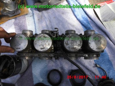 Honda_CB750KZ_RC01_EZ79_blau_teilzerlegt_original_4-4_Auspuff_Sankei_2043_-_Teile_Ersatzteile_parts_spares_spare-parts_ricambi_repuestos_wie_CB_750_900_KZ_F_F2_Boldor_RC04_SC01_SC09-42.jpg