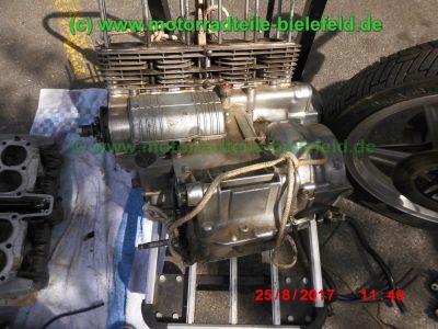 Honda_CB750KZ_RC01_EZ79_blau_teilzerlegt_original_4-4_Auspuff_Sankei_2043_-_Teile_Ersatzteile_parts_spares_spare-parts_ricambi_repuestos_wie_CB_750_900_KZ_F_F2_Boldor_RC04_SC01_SC09-47.jpg