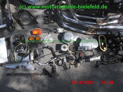 Honda_CB750KZ_RC01_EZ79_blau_teilzerlegt_original_4-4_Auspuff_Sankei_2043_-_Teile_Ersatzteile_parts_spares_spare-parts_ricambi_repuestos_wie_CB_750_900_KZ_F_F2_Boldor_RC04_SC01_SC09-5.jpg