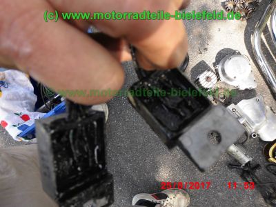 Honda_CB750KZ_RC01_EZ79_blau_teilzerlegt_original_4-4_Auspuff_Sankei_2043_-_Teile_Ersatzteile_parts_spares_spare-parts_ricambi_repuestos_wie_CB_750_900_KZ_F_F2_Boldor_RC04_SC01_SC09-70.jpg